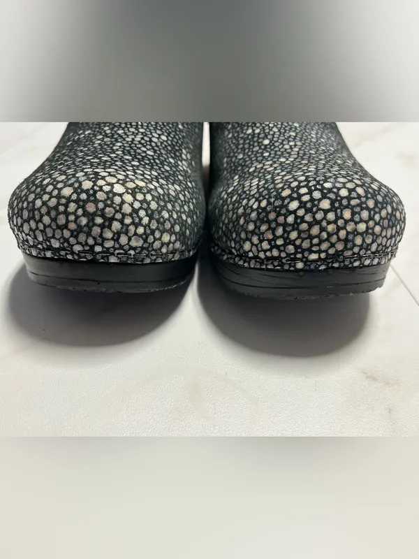 Sanita The Original Danish Clog Black Pebble Print EU 39 7.5- 8 US - Image 3