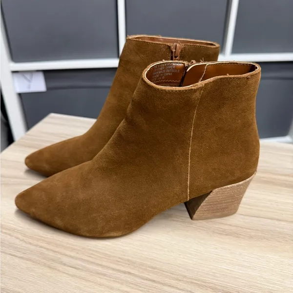 Kenzie Lyden Brown Suede Pointed Toe Ankle Booties Chelsea Boots - Image 4