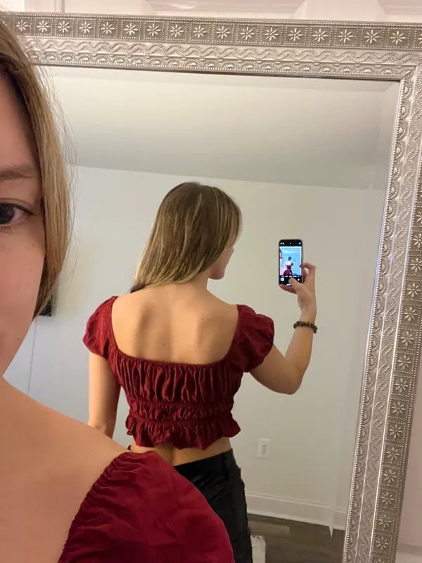 Burgundy Cropped Top Size M - Image 2