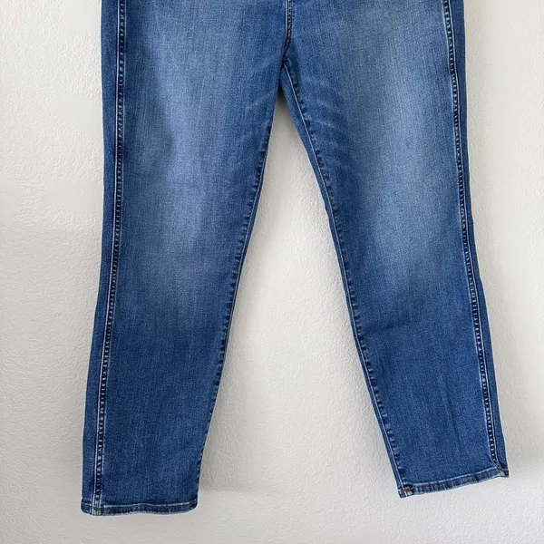 J. Crew Size( 32) Women's Jean Vintage Straight High Rise‎ Medium Wash - Image 10