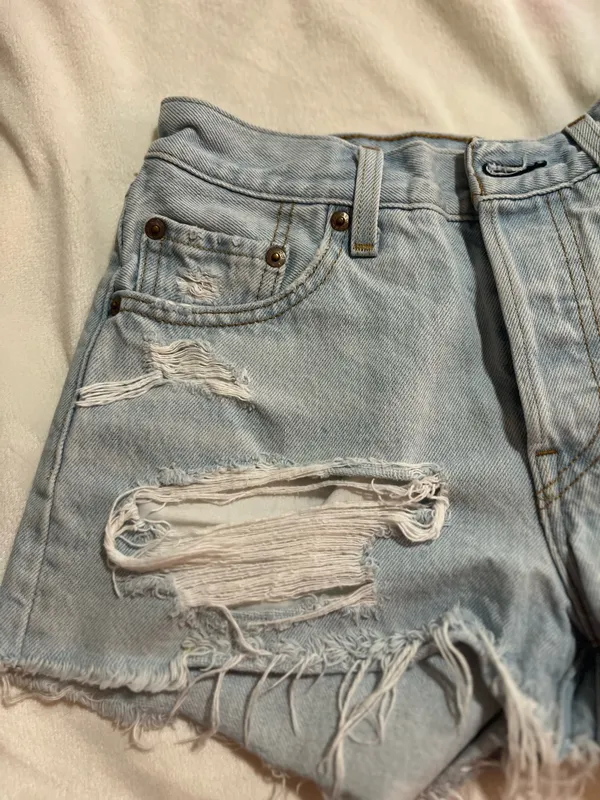 Levi’s Denim Shorts - Image 3