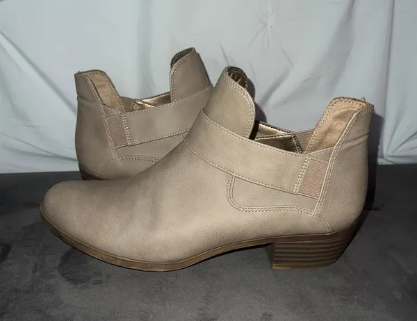 Life Stride Tan Short Boots - Image 2