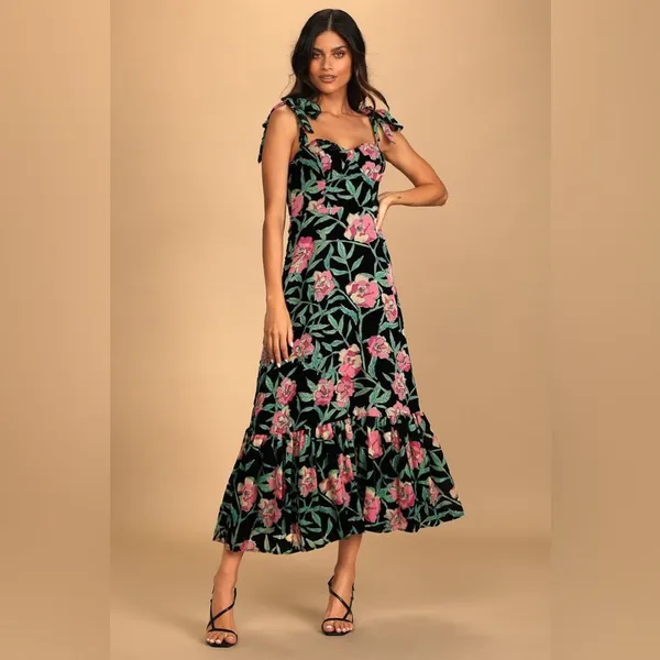 NWT Lulus Glorious Garden Black Floral Print Burnout Velvet Maxi Dress sz XS - Image 3