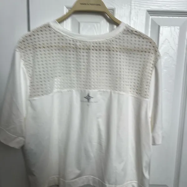 NWT Tuckernuck workout top. - Image 7