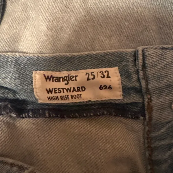 Wrangler Sun Detail Jeans - Image 6