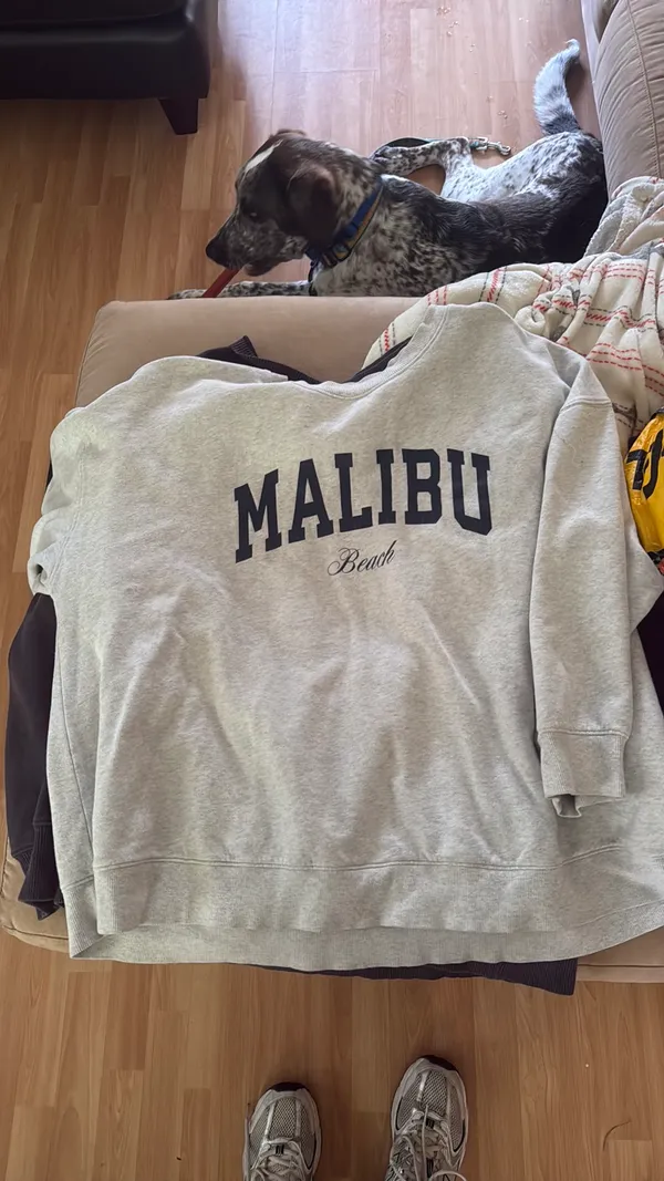 Old Navy Sweatshirt oversized - Image 3