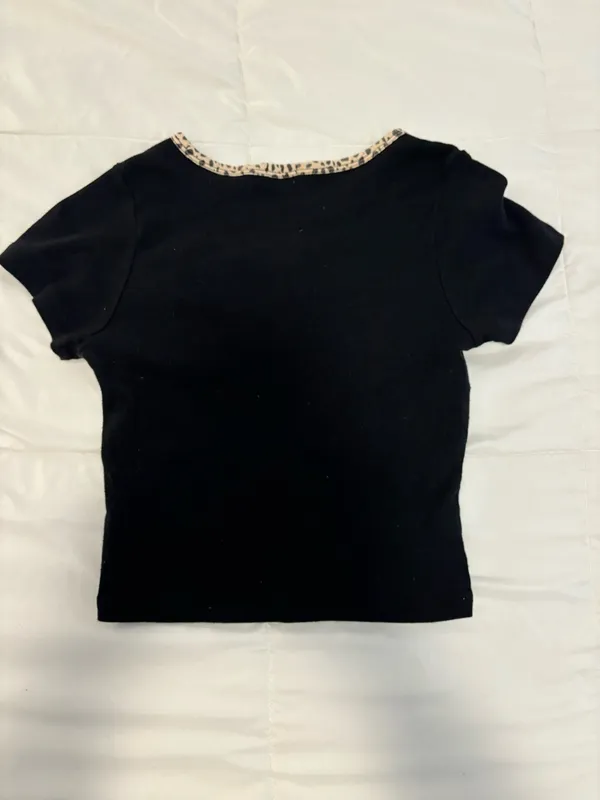 Brandy Melville Top Crop Black - Image 2
