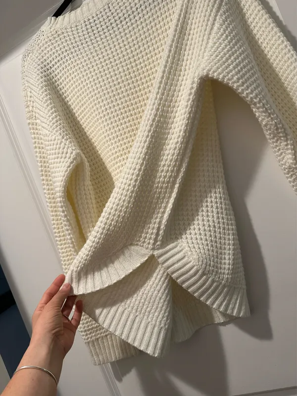 Amazon New off-white sweater - Image 3