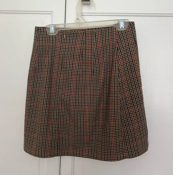 Brandy Melville Plaid Skirt - Image 3