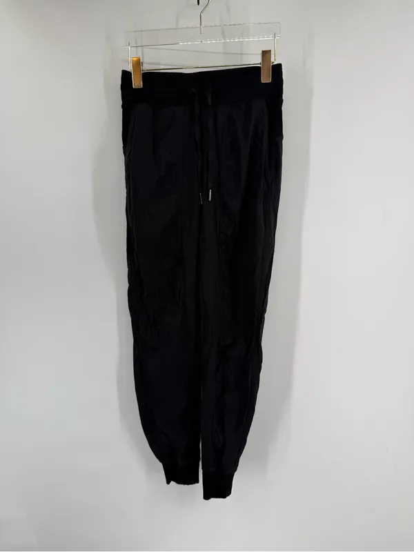 Lululemon Dance Studio Jogger size‎ 4 - Image 2