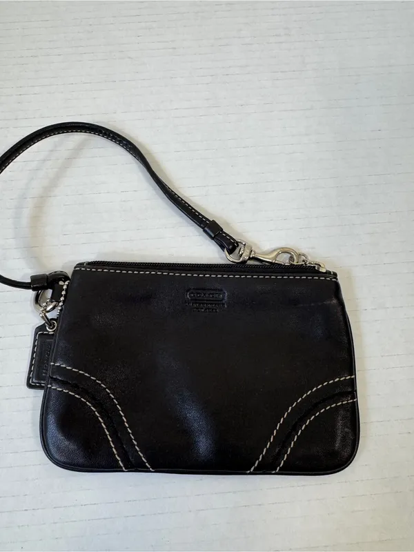 Coach Black Leather Wristlet Wallet Mini Classic - Image 10