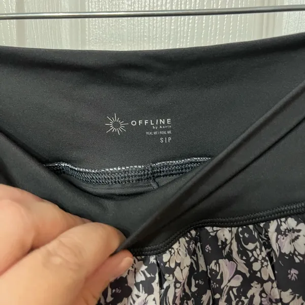 Aerie Offline Real‎ Me Gray Floral Skort S - Image 5