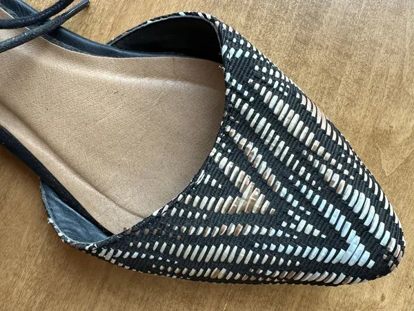 Rampage Connor Pointed Woven Flat Sandals, Black/Copper/White, Size 8M - Image 14