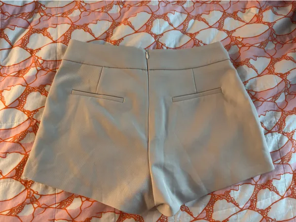 Boutique Cream, matching shorts and a tank set - Image 4