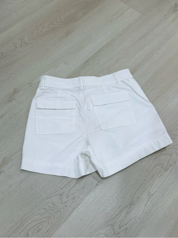 a new day White Cotton Patch-Pocket Shorts - Image 3