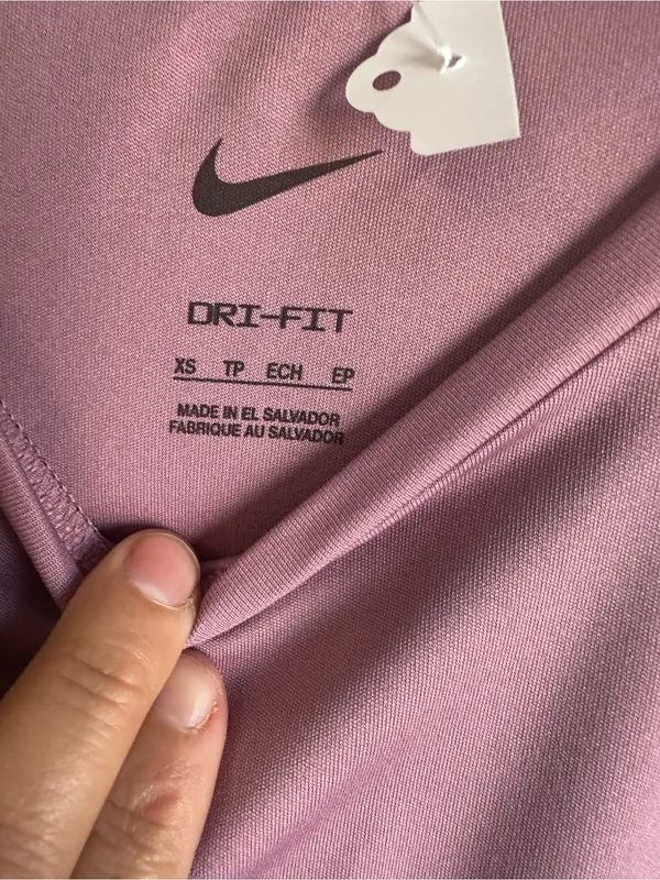 15. Nike xs/s 2pc set bundle - Image 5