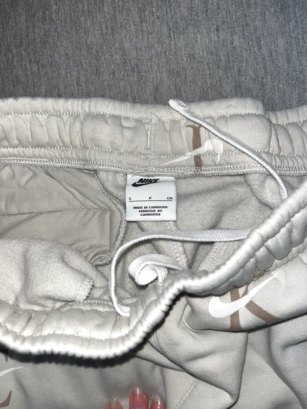 Nike Sweatpants - Image 3
