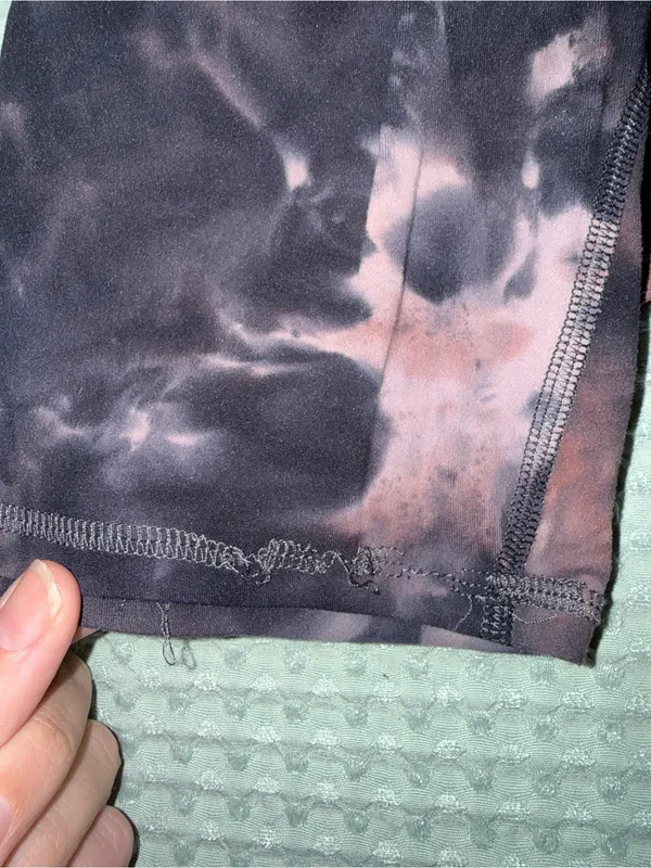 Lululemon Align Bikers *Diamond Dye Diamond Dye Graphite Grey Pink Pastel - Image 2