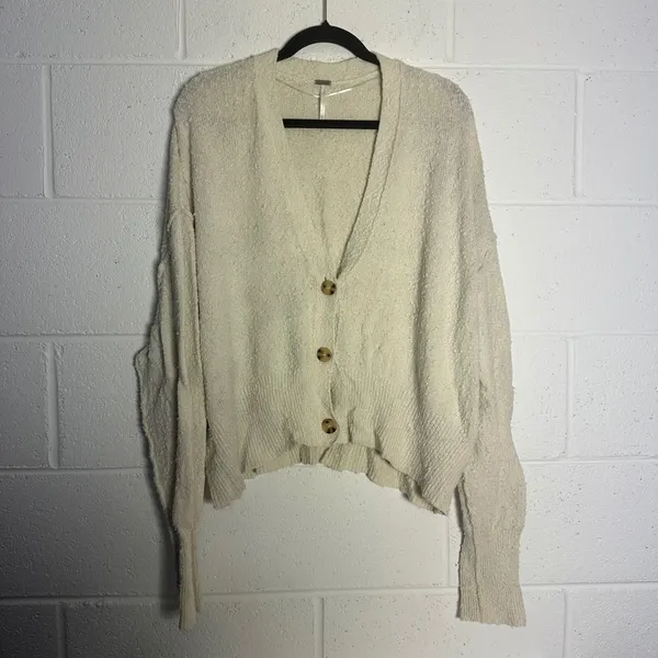 Free People Ivory Textured V-Neck Oversized Button Front Cardigan Sweater Medium - Image 2