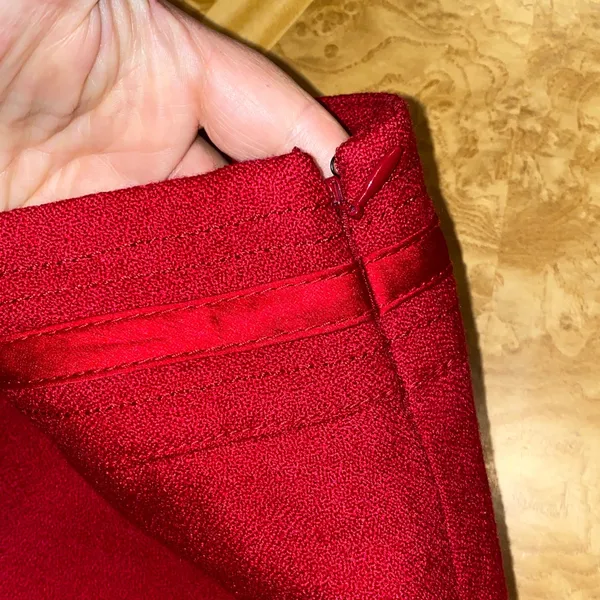 White House Black Market Vibrant Red Wool Blend Pencil Skirt Size 6 Like New - Image 8