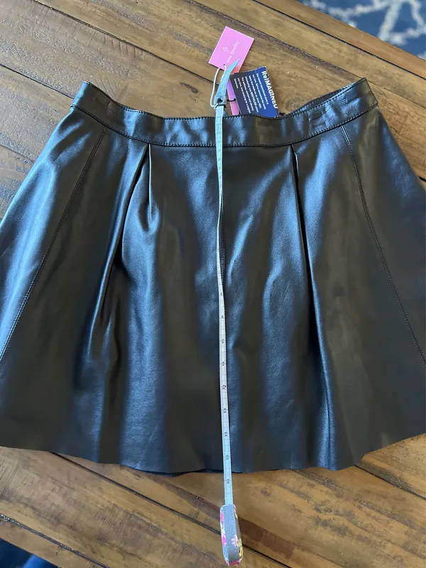 Clearance 50% off Forever 21 Faux Leather Skater Skirt, Size Jrs Med - Image 7