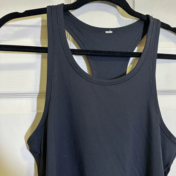 Lululemon Women’s Racerback Tank Top Black Mesh Hem Shirt - Image 2