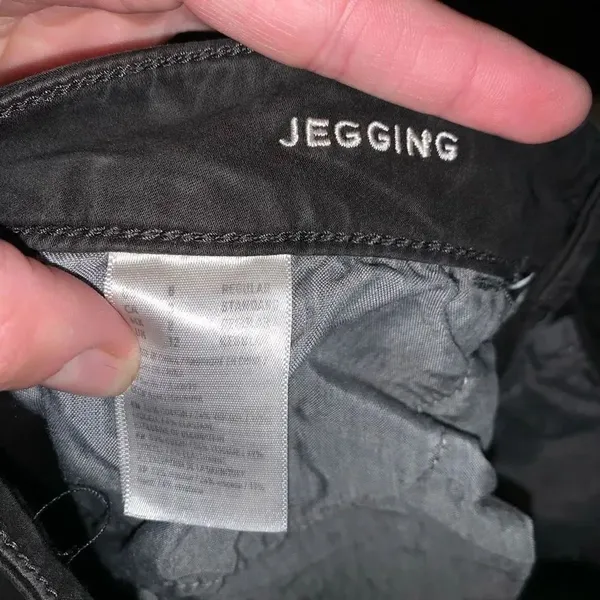 American Eagle stretchy normcore size 8 comfortable jeggings - Image 2