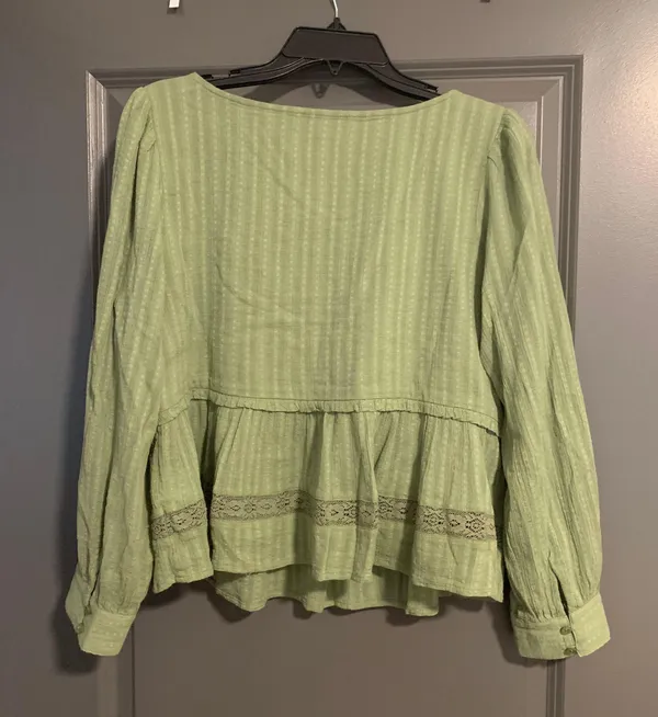 Outfitters Green BabyDoll Top - Image 3