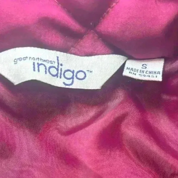 Great Northwest Indigo Burgundy Puffer Vest Size Small. Quilted - Image 4