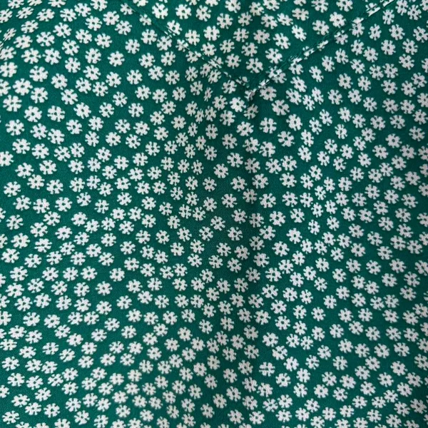 Abercrombie‎ & Fitch Green Floral Smocked Crop Top Womens Small Daisy Cami Tank - Image 2