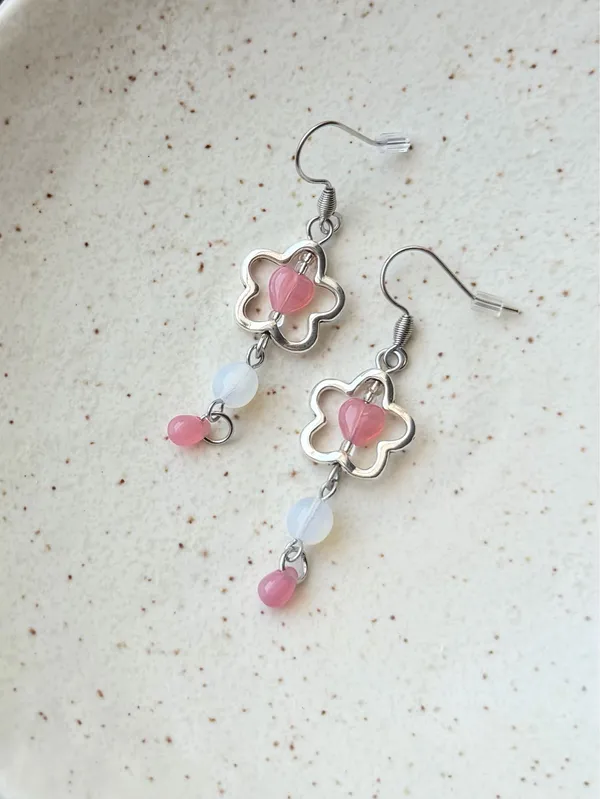 Handmade cute fairy flower Czech glass mix dangle earrings 🌸🤍 - Image 4