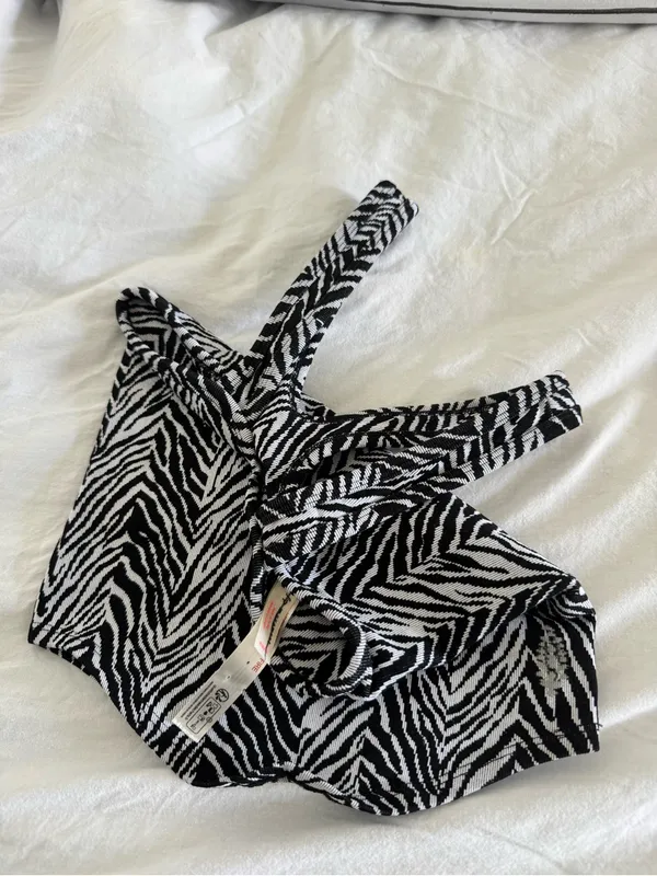 Free People Movement Flutter Kick Zebra Print Tank Top XS/S NWOT Black/White - Image 6