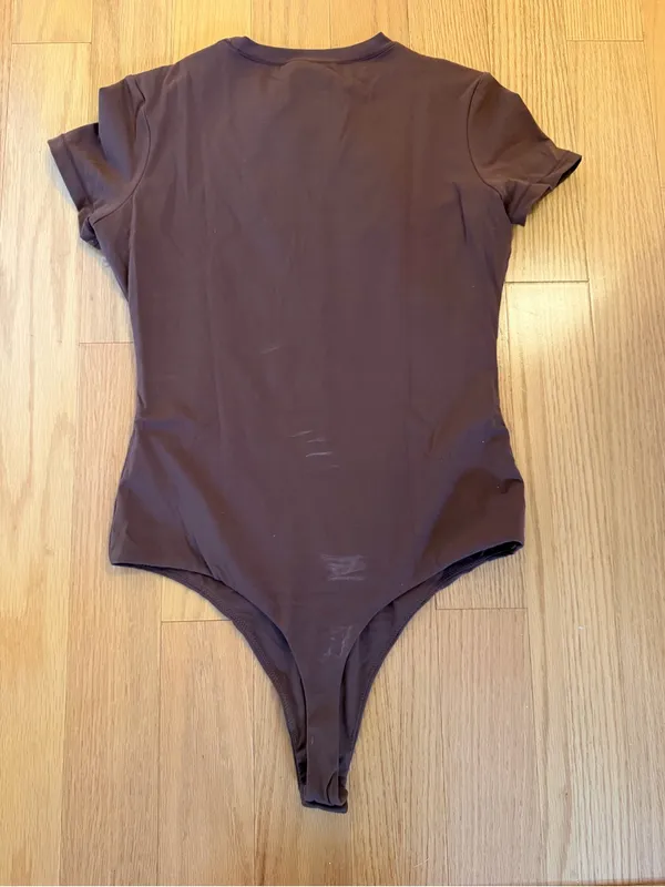 Brown short sleeve bodysuit - Image 2