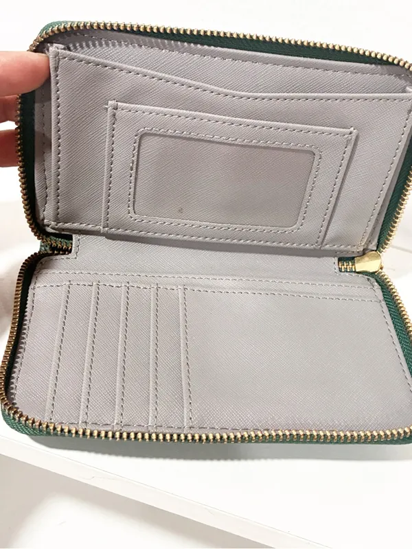 Fossil Sydney Green Leather Wristlet Zip Around Clutch‎ Medium Wallet - Image 3