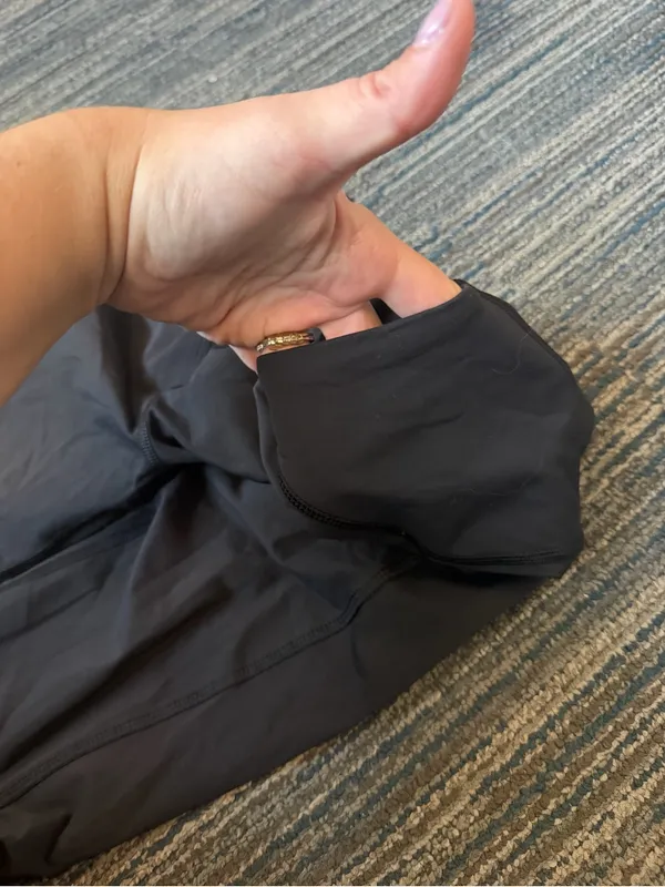 Lululemon Black Ruched Leggings Size 10 29” Inseam Side Pockets - Image 5