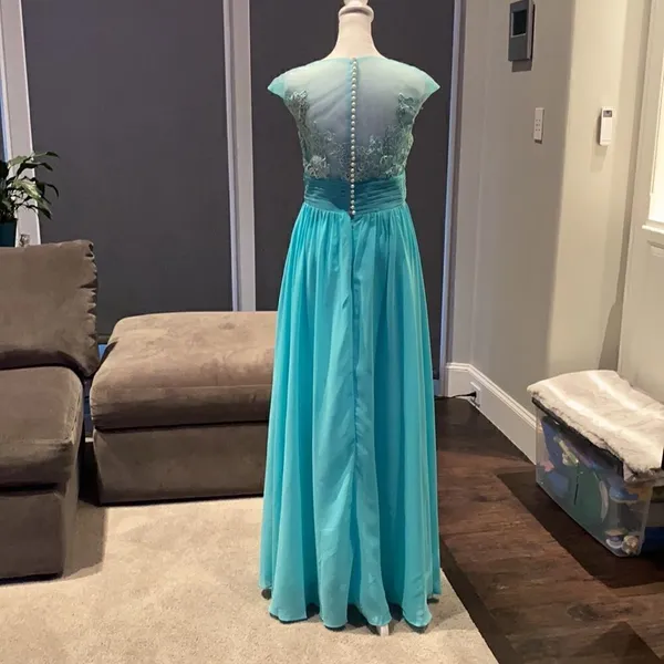 Women’s Chiffon Lace Appliqué Dress with Slit Prom Party Wedding NWOT 8 - Image 4