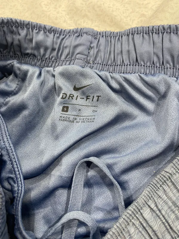 Nike light blue dri fit shorts - Image 4