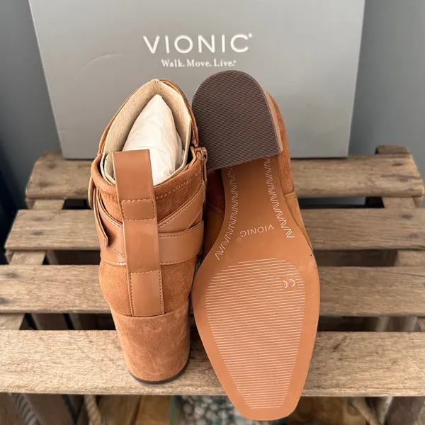 Vionic Tenley Ankle Boot Suede Leather Mid‎ Shaft Zip Closure Toffee 8M NIB - Image 11