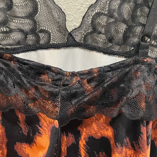 Leopard Print Lace Trim Cami - Image 3