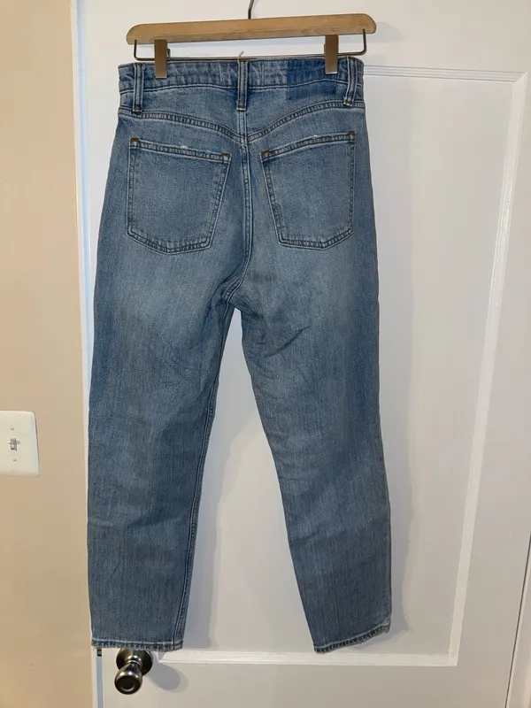Abercrombie Curve Love High-Rise Jeans - Image 6