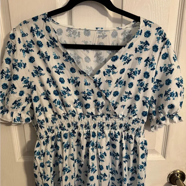 Floral Blue and White Dress - Image 2
