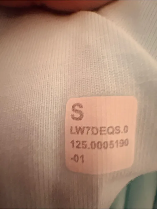 Lululemon Scuba Mid-Rise Oversized Short 7" Graphic. NWT Mint Breeze. SZ Small - Image 6