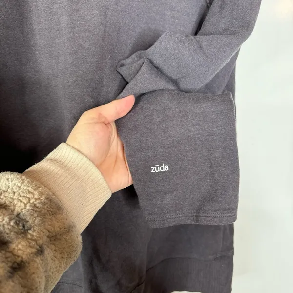 Zuda Brushed Knit‎ Gray Hoodie Size Medium - Image 3