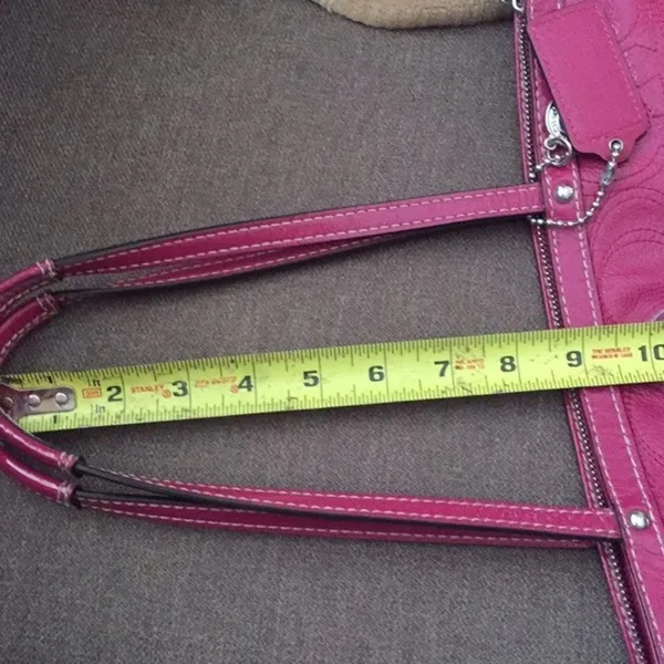 EUC Coach Signature C Pink Patent Purse Wallet - Image 7