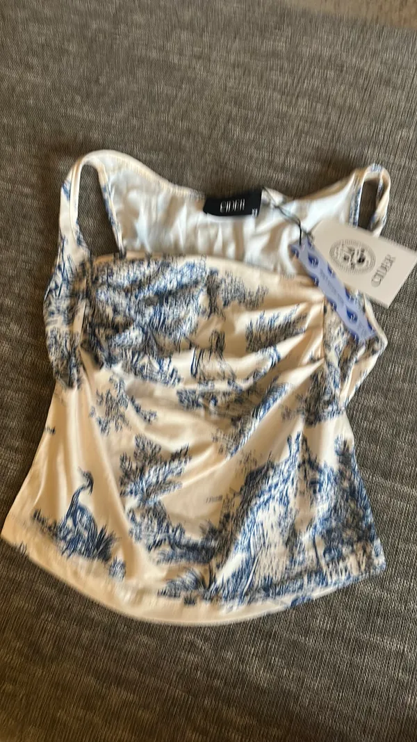NWT XS cider tank top blue and white print - Image 2
