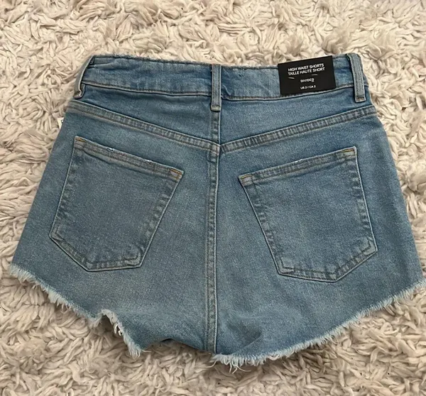 H&M High Waisted Medium Wash Denim Shorts - Image 2