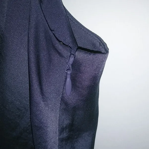 Banana Republic 8 V-Neck Satin Sleeveless Top in Deep Eggplant - Image 9
