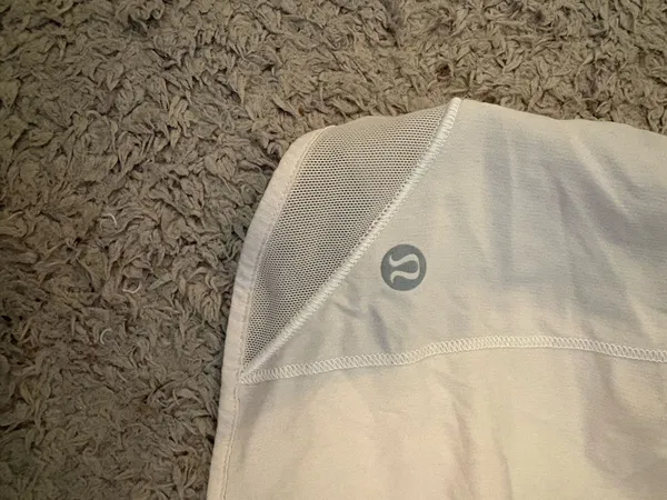 Lululemon Shorts Hotty Hot - Image 2