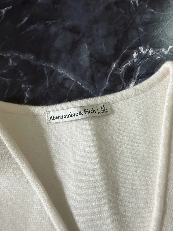 Abercrombie Button Top - Image 3