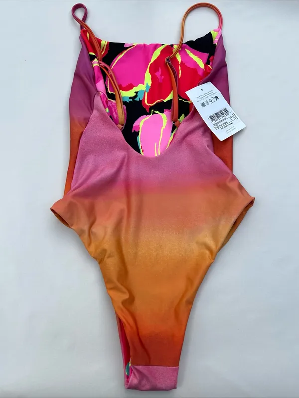 NWT Maaji Reversible Floral & Ombre One Piece Swimsuit Size Small - Image 3